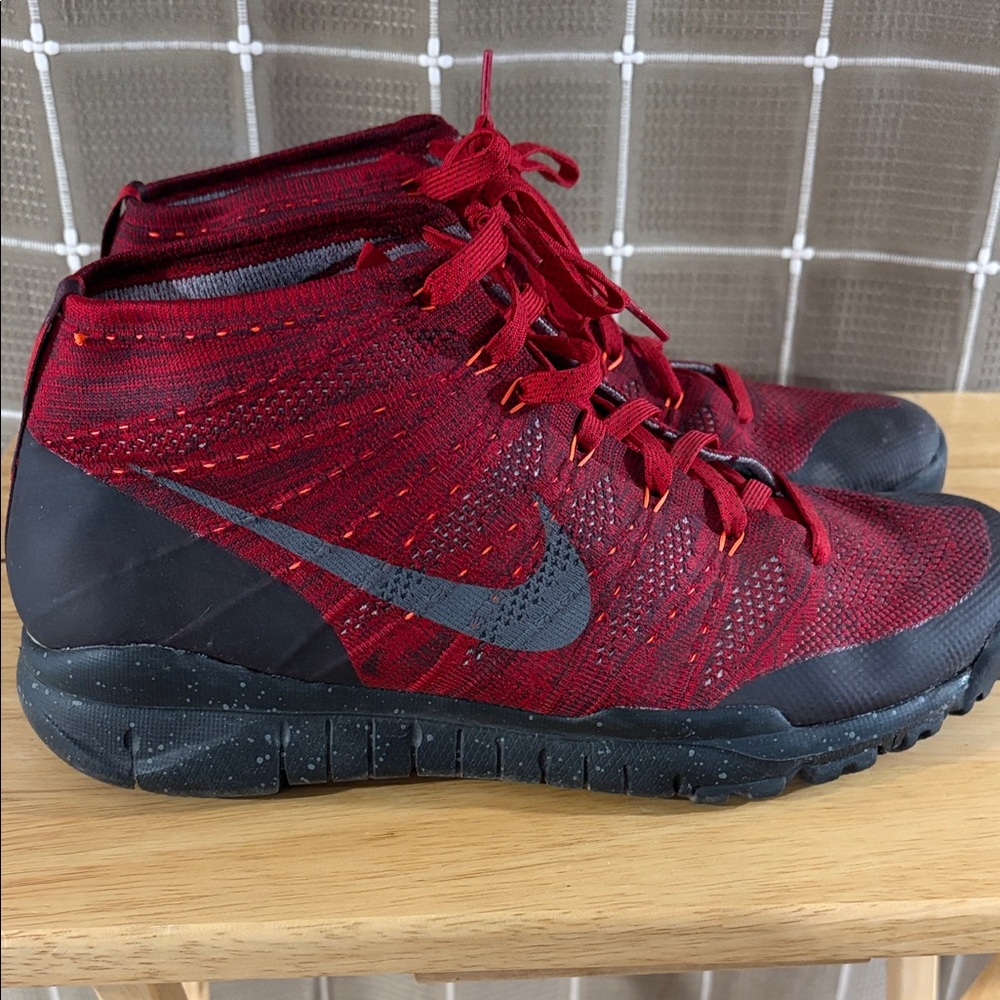 Nike flyknit free chukka fsb